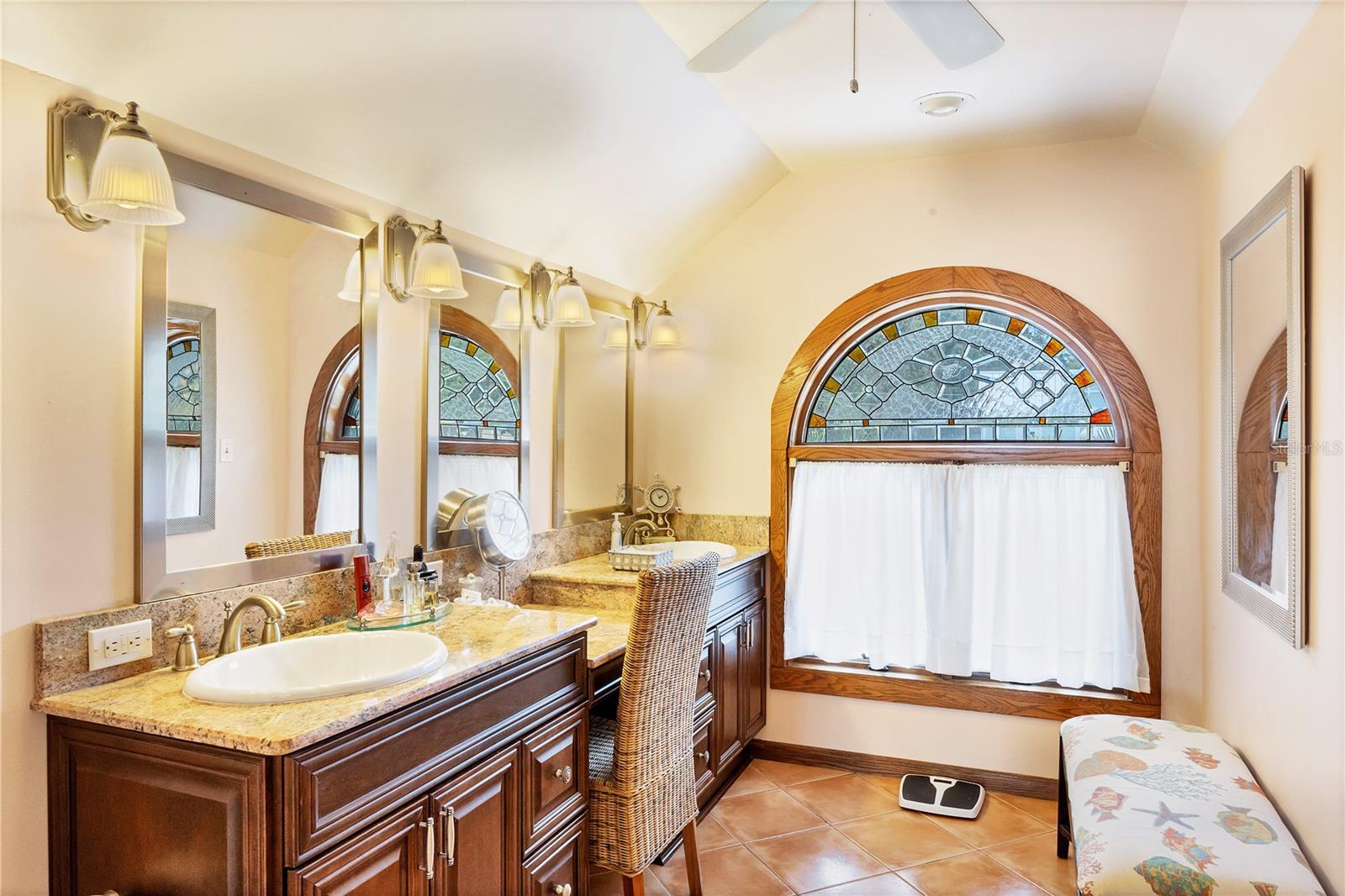 Image 17 of 56 For 1817 4th Street W