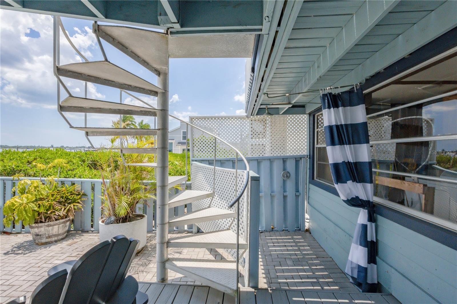 Image 21 of 56 For 1817 4th Street W