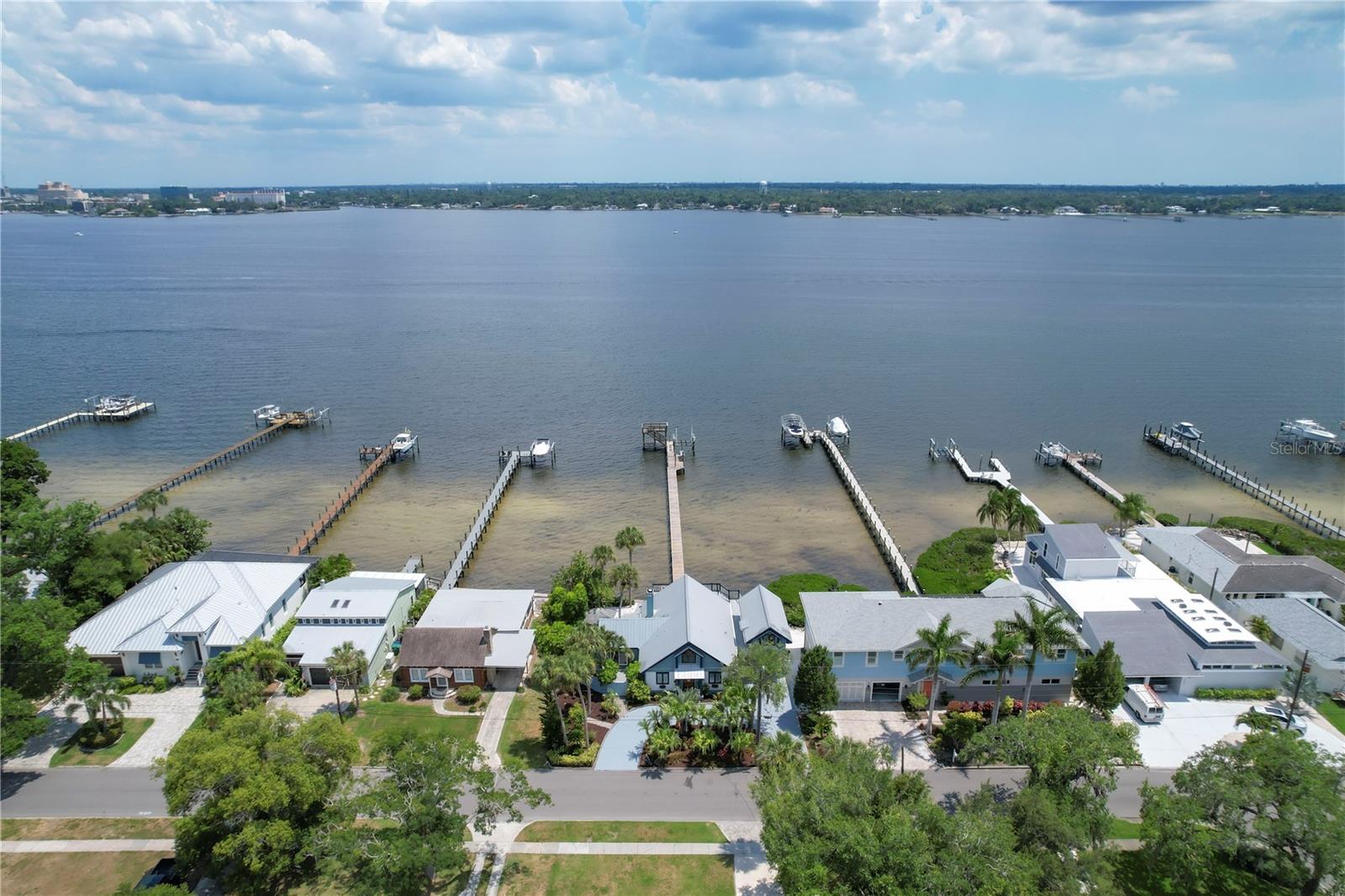 Image 40 of 56 For 1817 4th Street W