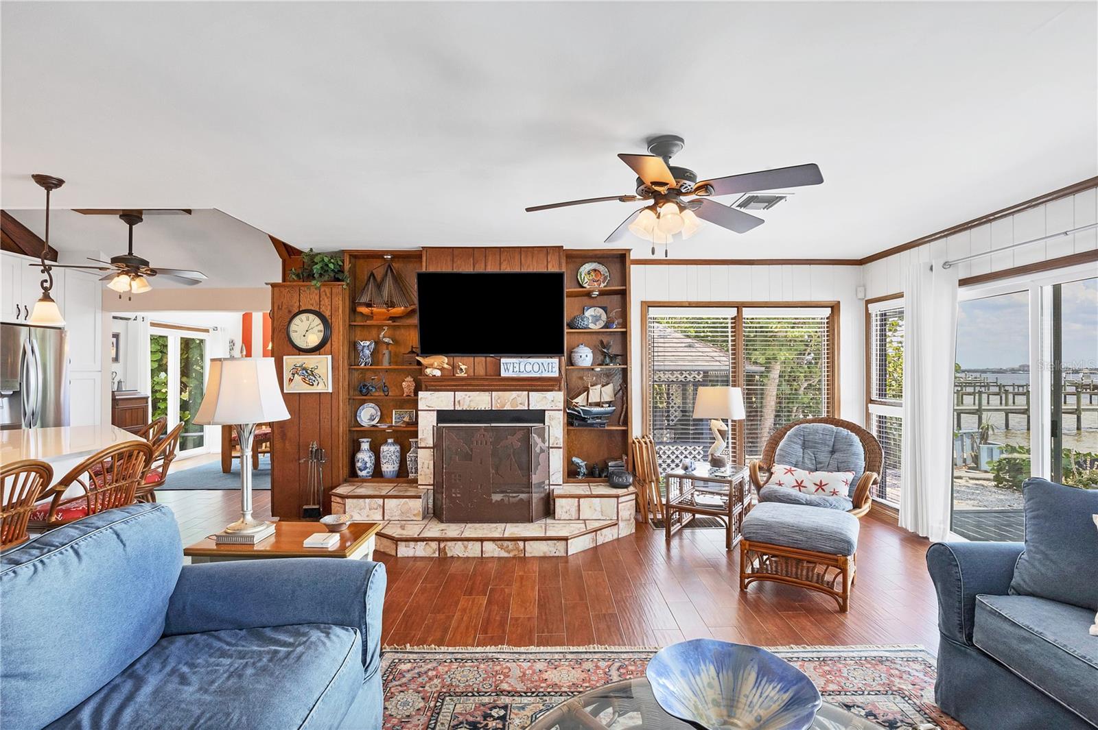 Image 8 of 56 For 1817 4th Street W