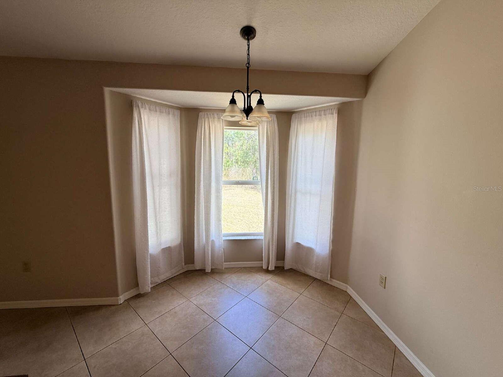 Image 10 of 25 For 2164 Florida Terrace