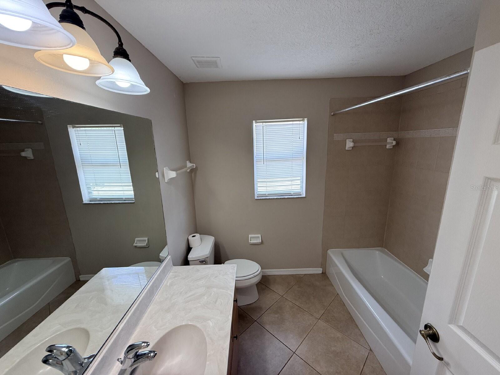 Image 17 of 25 For 2164 Florida Terrace