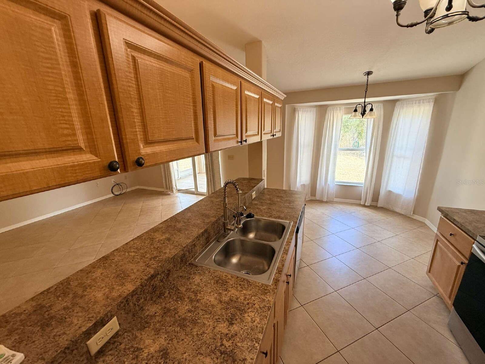 Image 7 of 25 For 2164 Florida Terrace