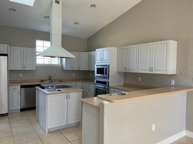 Image 3 of 20 For 226 Boundary Boulevard C