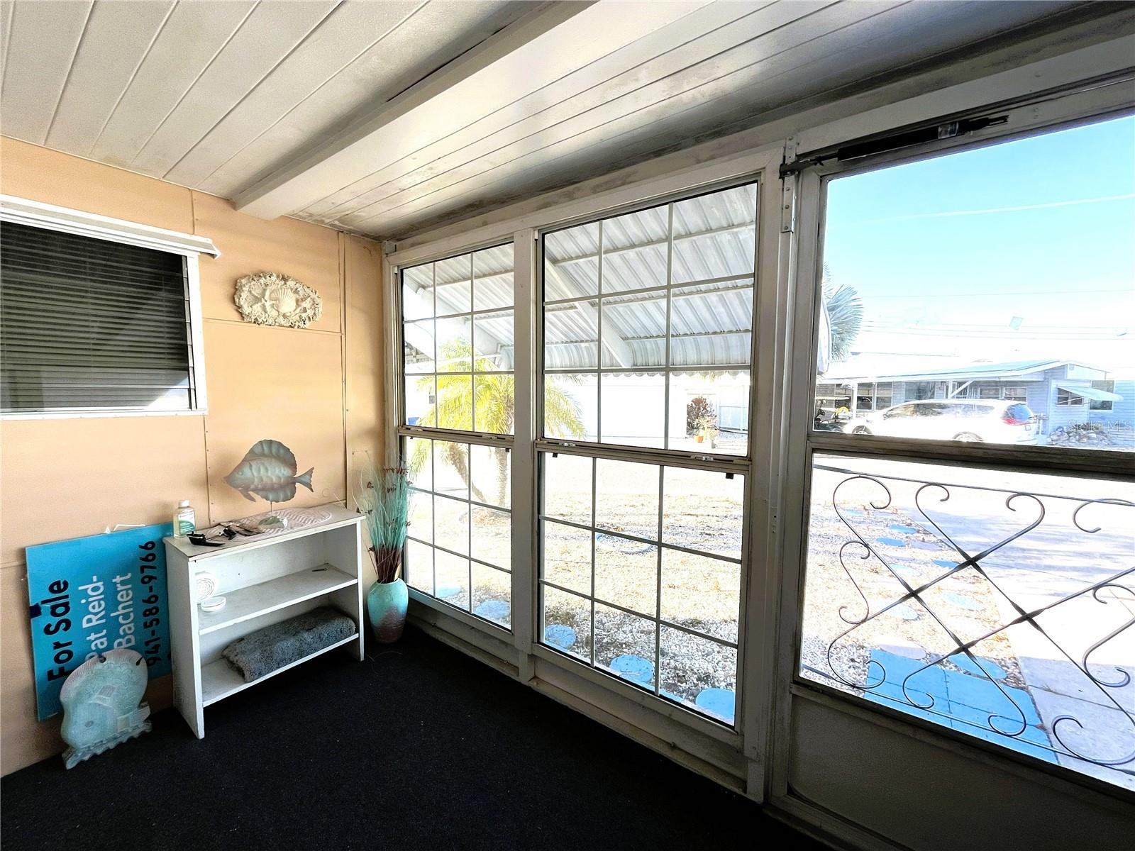 Image 19 of 38 For 1807 Iowa Avenue