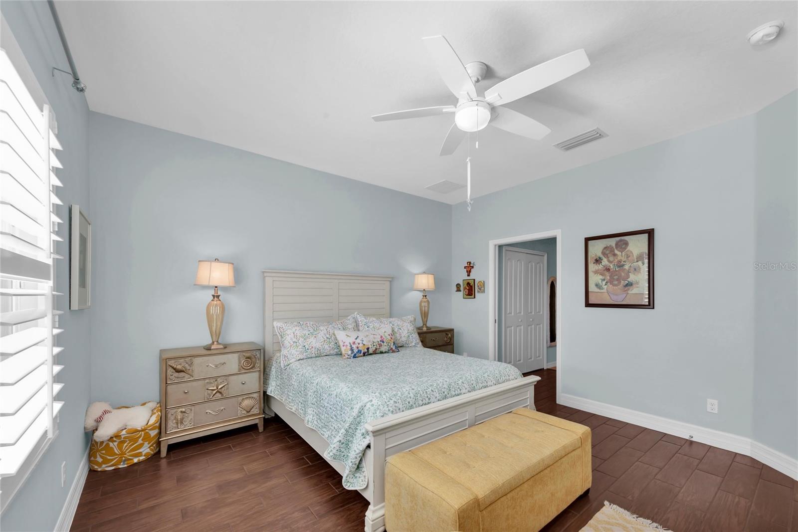 Image 23 of 43 For 1503 Calle Grand Street