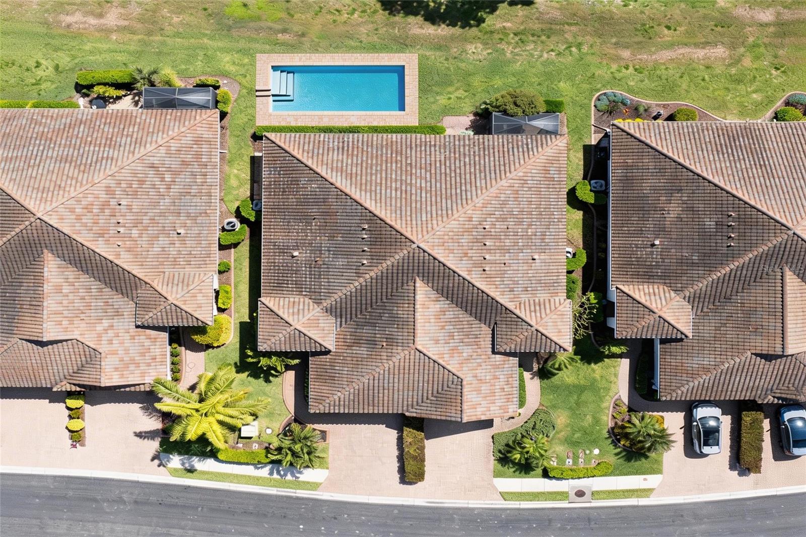 Image 3 of 43 For 1503 Calle Grand Street