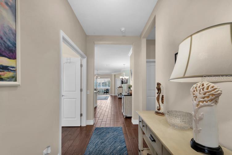 Image 5 of 43 For 1503 Calle Grand Street