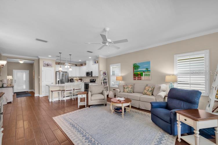 Image 6 of 43 For 1503 Calle Grand Street