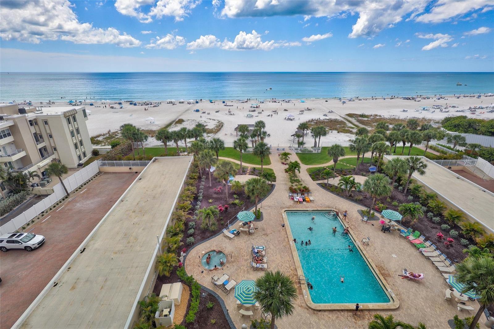 Image 13 of 58 For 6140 Midnight Pass Road 603