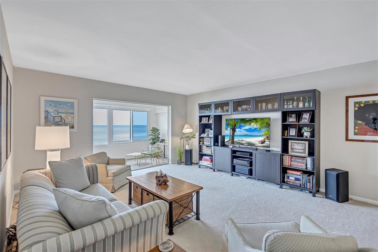 Image 15 of 58 For 6140 Midnight Pass Road 603