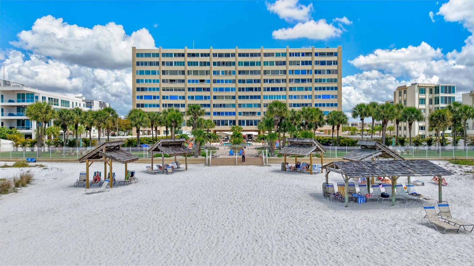 Image 35 of 58 For 6140 Midnight Pass Road 603