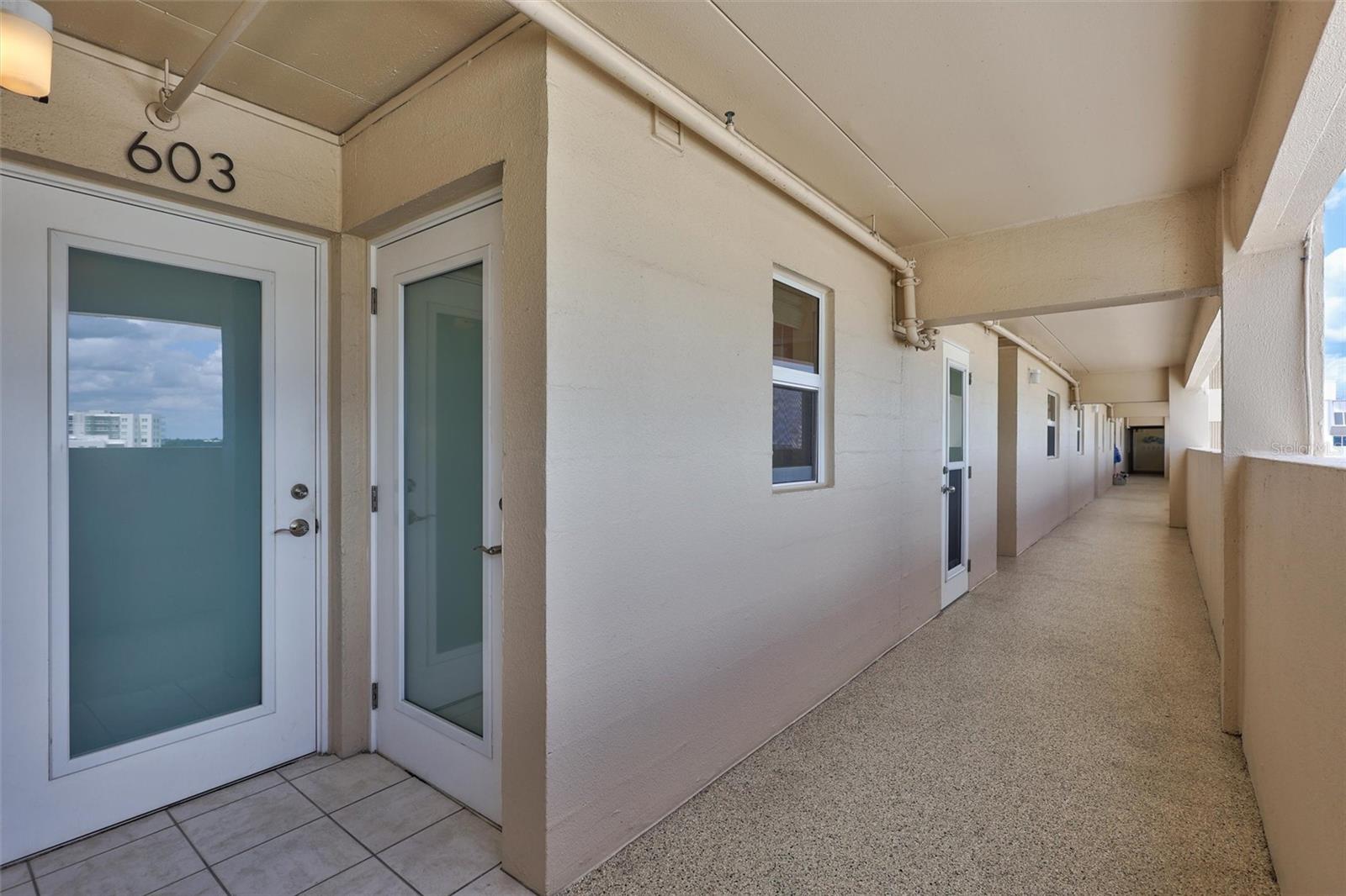 Image 4 of 58 For 6140 Midnight Pass Road 603