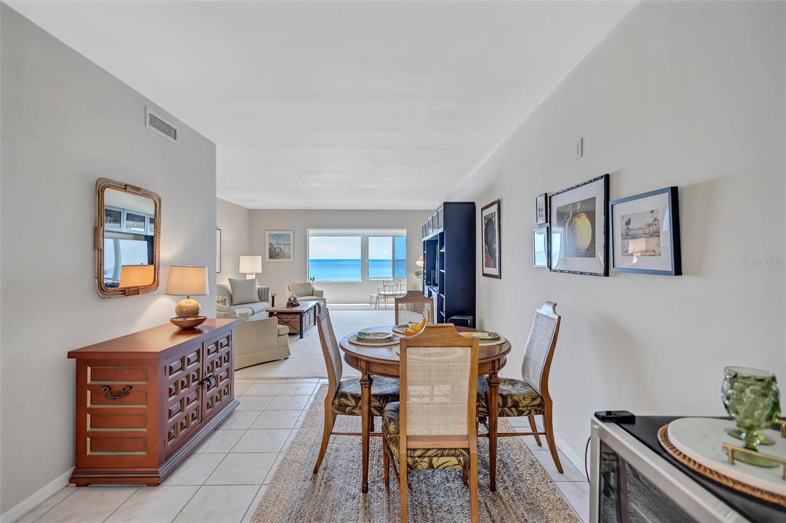 Image 5 of 58 For 6140 Midnight Pass Road 603