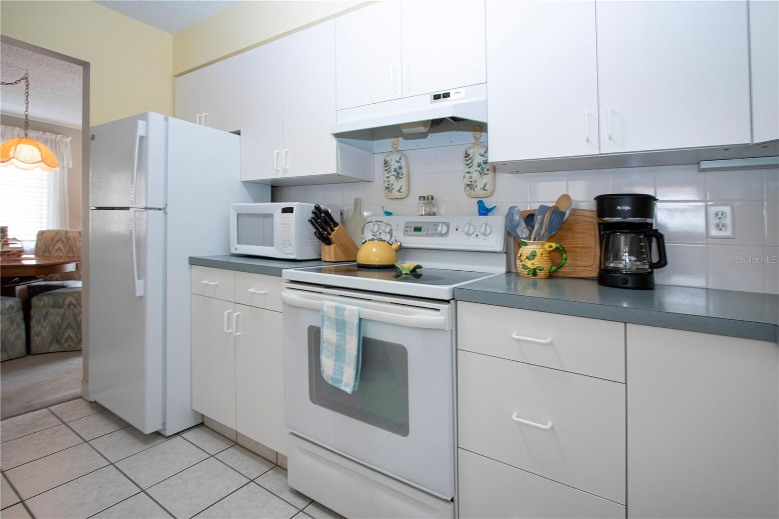 Image 39 of 94 For 390 301 Boulevard W 12d