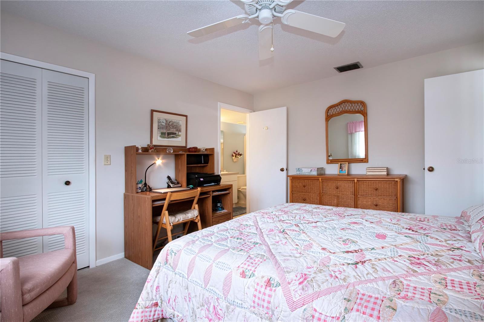 Image 45 of 94 For 390 301 Boulevard W 12d