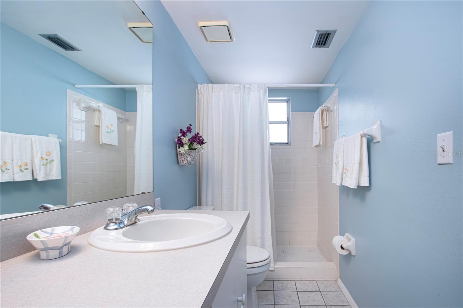 Image 50 of 94 For 390 301 Boulevard W 12d