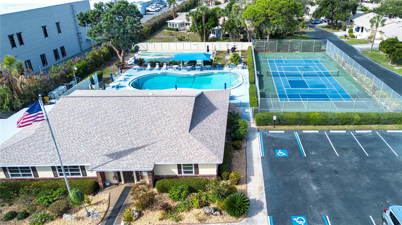 Image 70 of 94 For 390 301 Boulevard W 12d