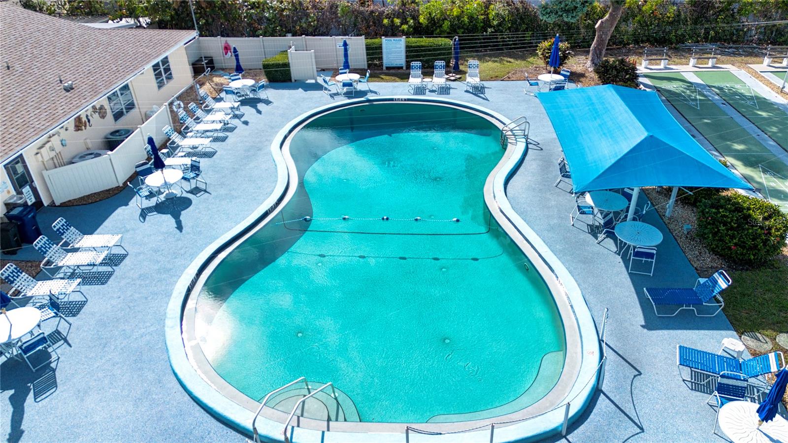 Image 74 of 94 For 390 301 Boulevard W 12d