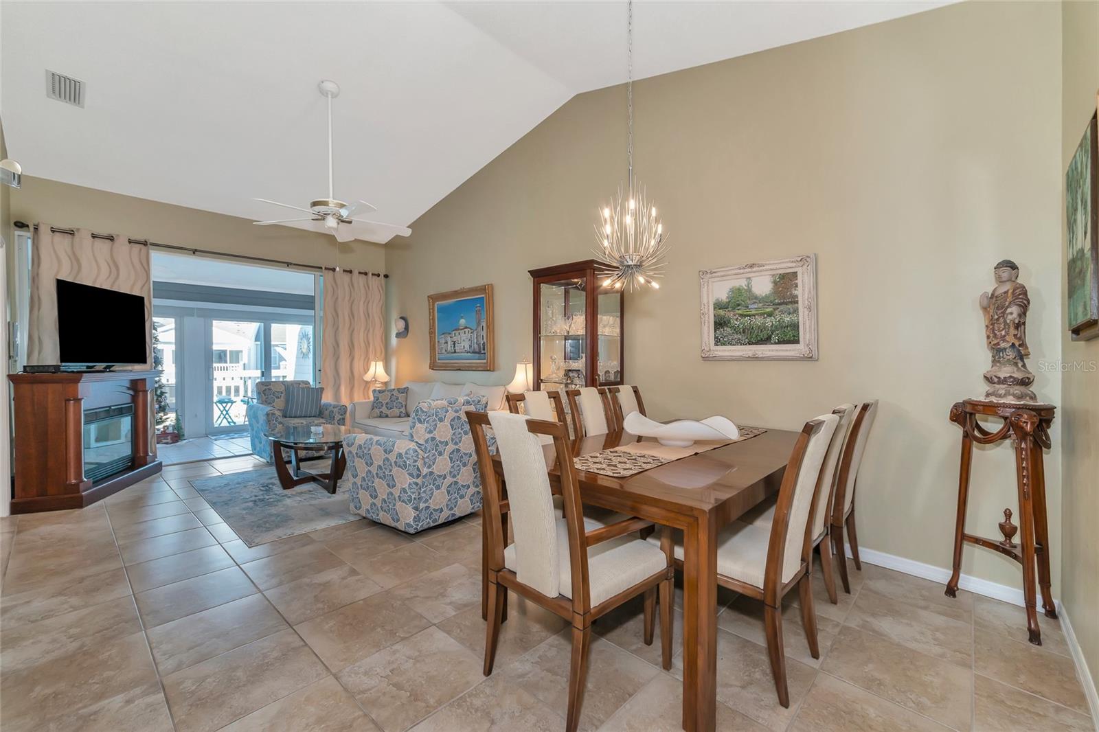 Image 14 of 43 For 504 Woodstork Circle