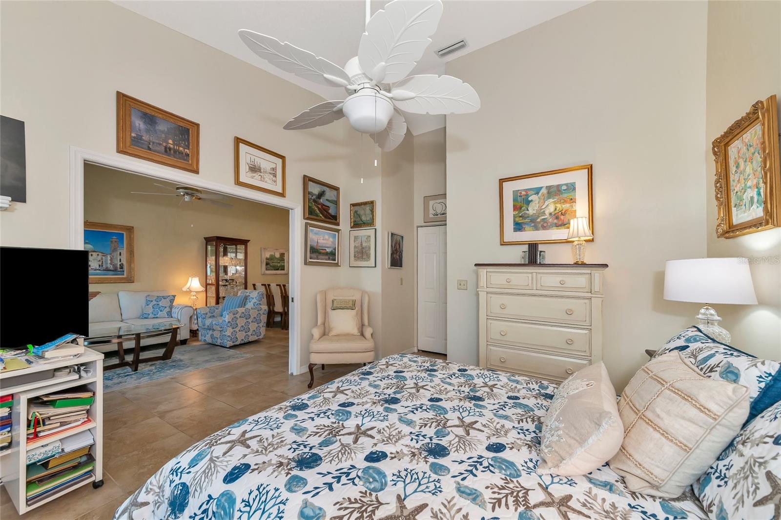 Image 19 of 43 For 504 Woodstork Circle