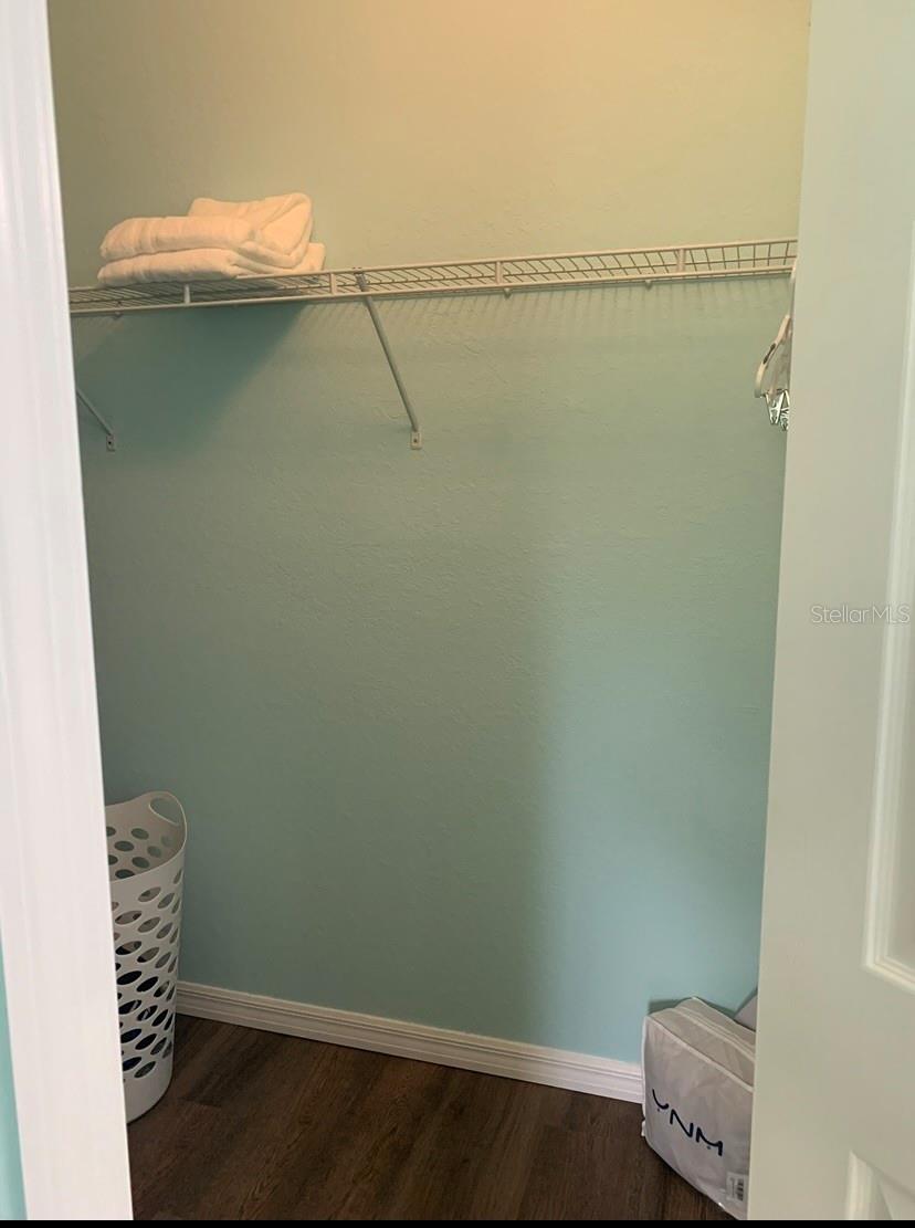 Image 10 of 30 For 6760 Willowshire Way