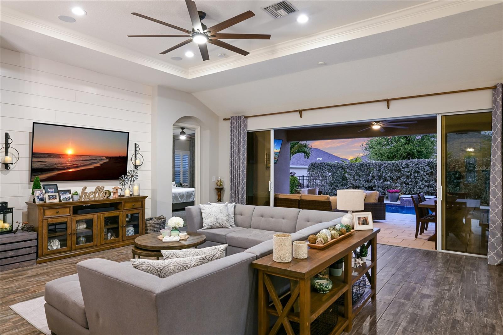 Image 12 of 74 For 6117 Shadowlake Drive