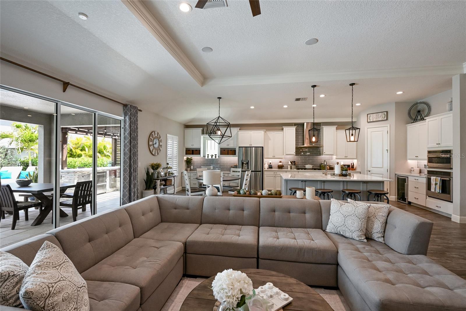 Image 15 of 74 For 6117 Shadowlake Drive