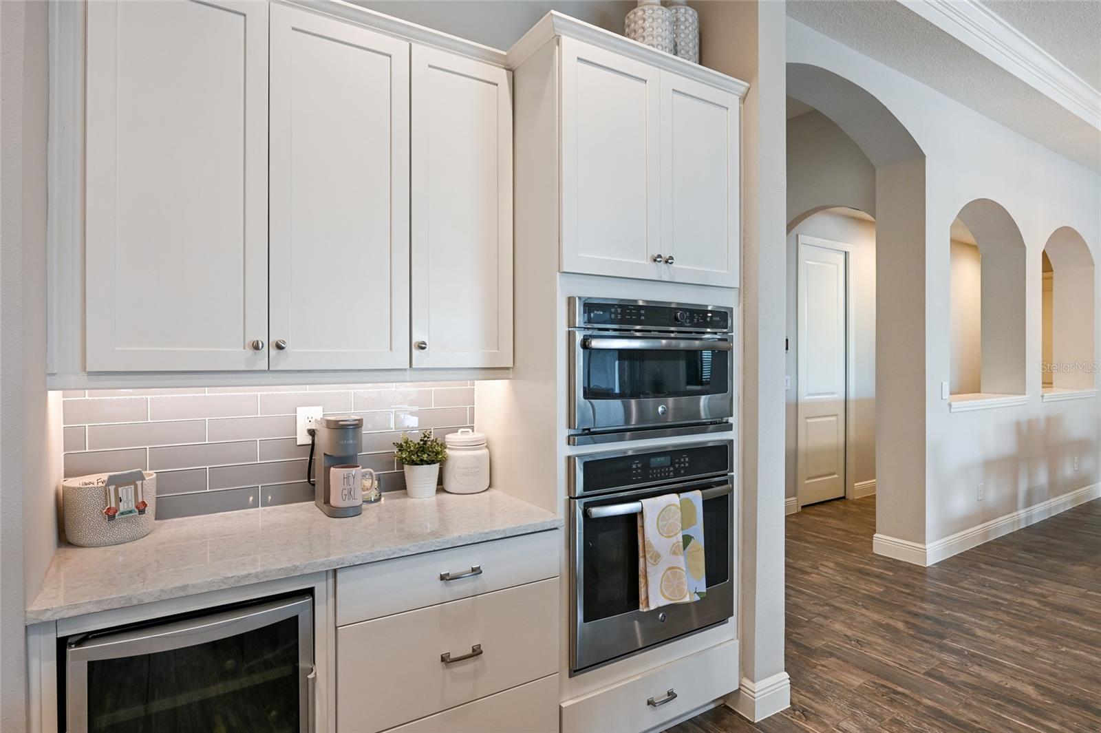 Image 23 of 74 For 6117 Shadowlake Drive