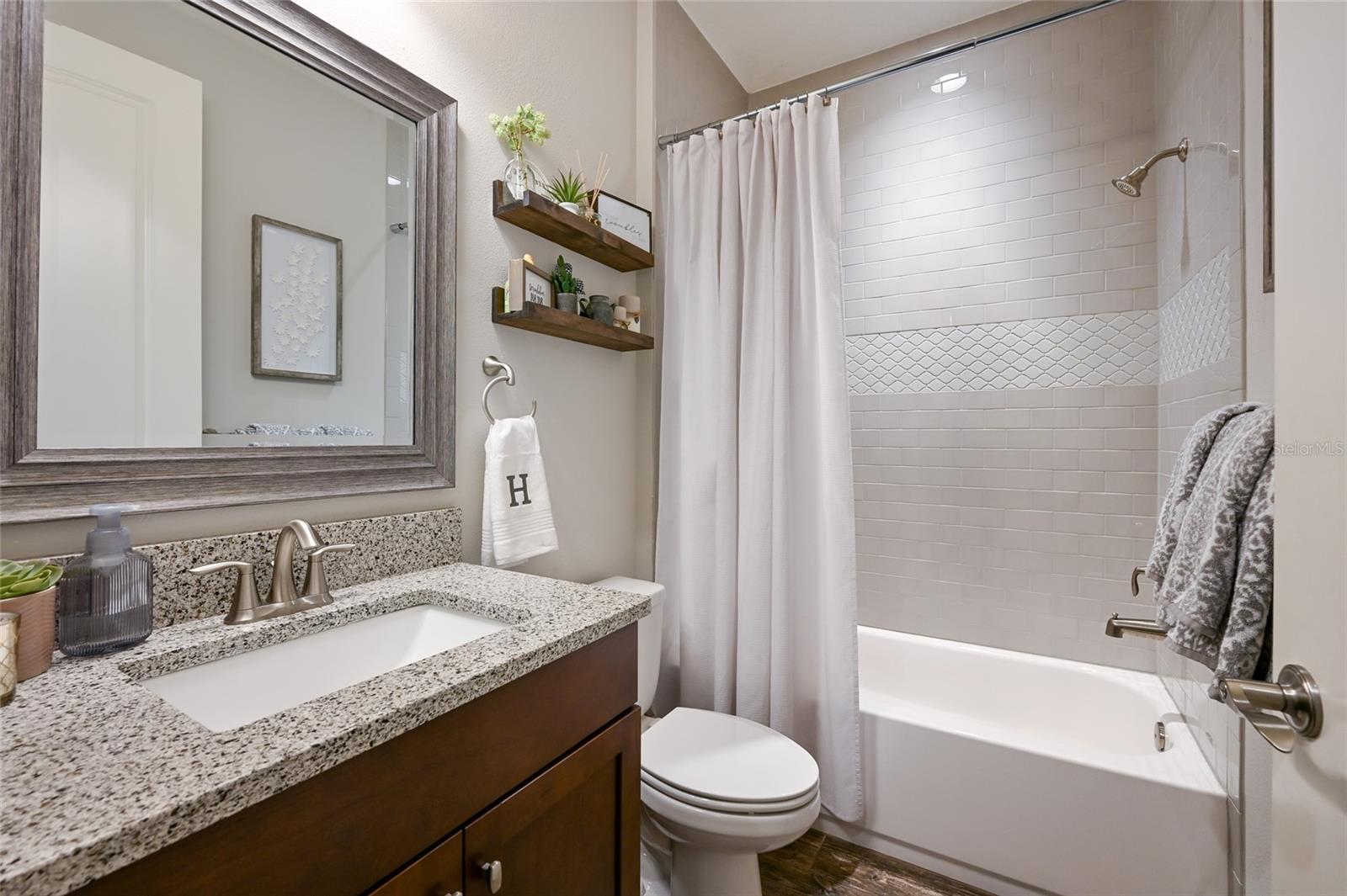 Image 36 of 74 For 6117 Shadowlake Drive