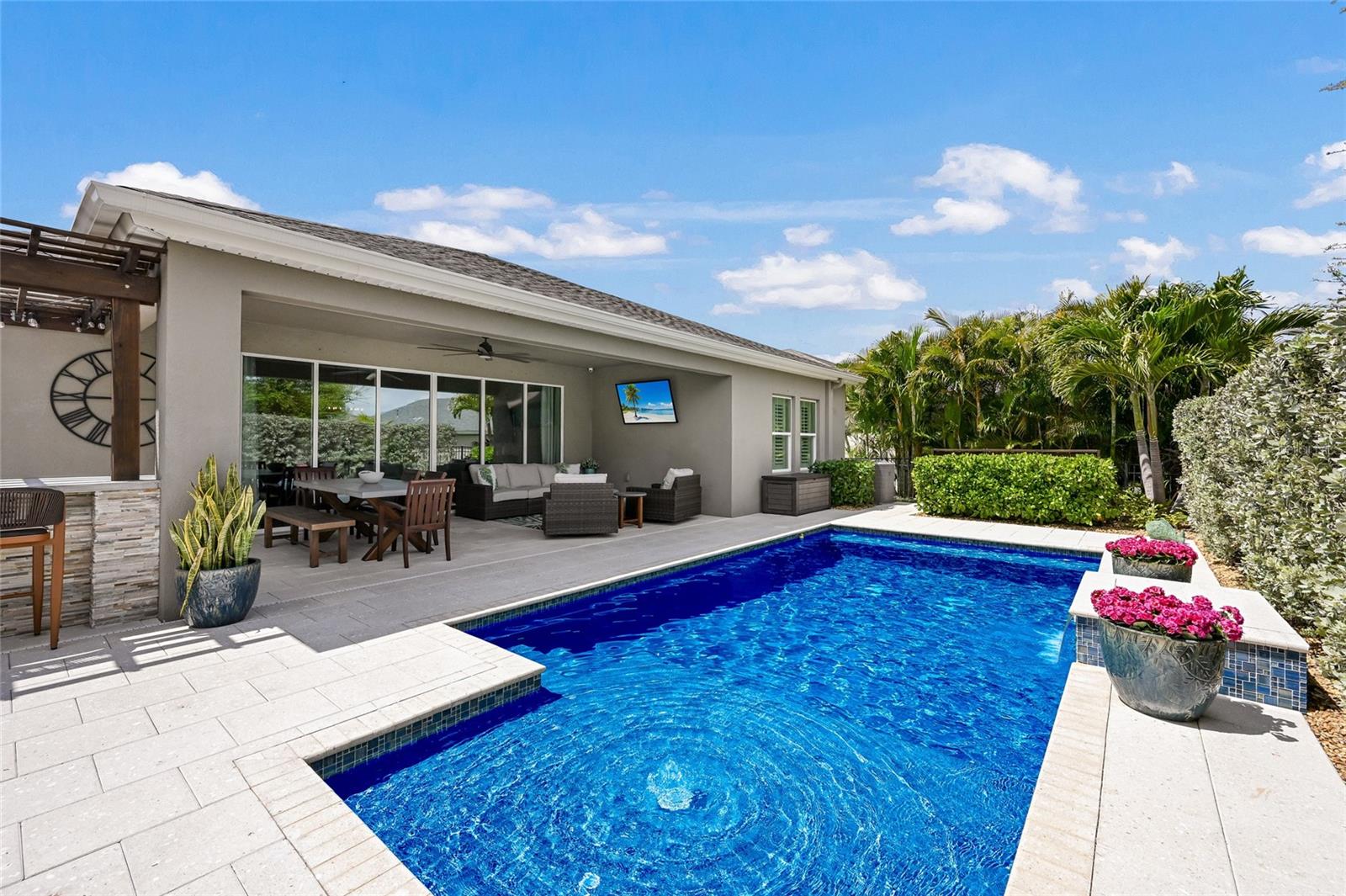 Image 44 of 74 For 6117 Shadowlake Drive