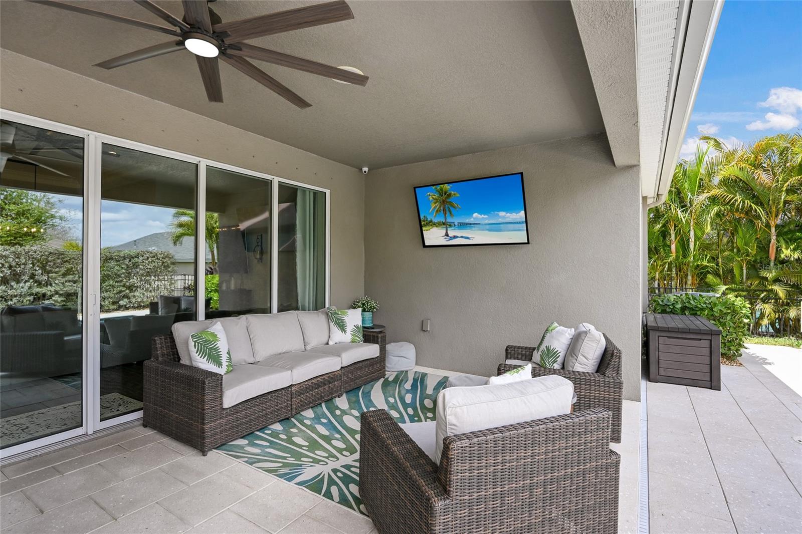 Image 49 of 74 For 6117 Shadowlake Drive