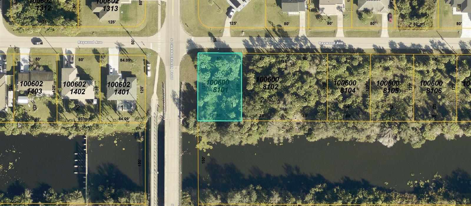 Listing photo id 10 for Raywood Avenue