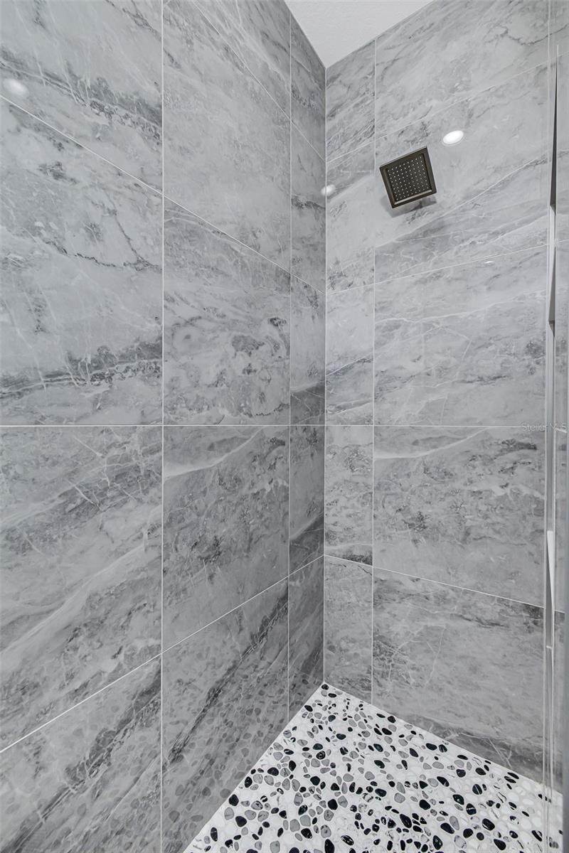 Image 18 of 41 For 41 Mark Twain Lane