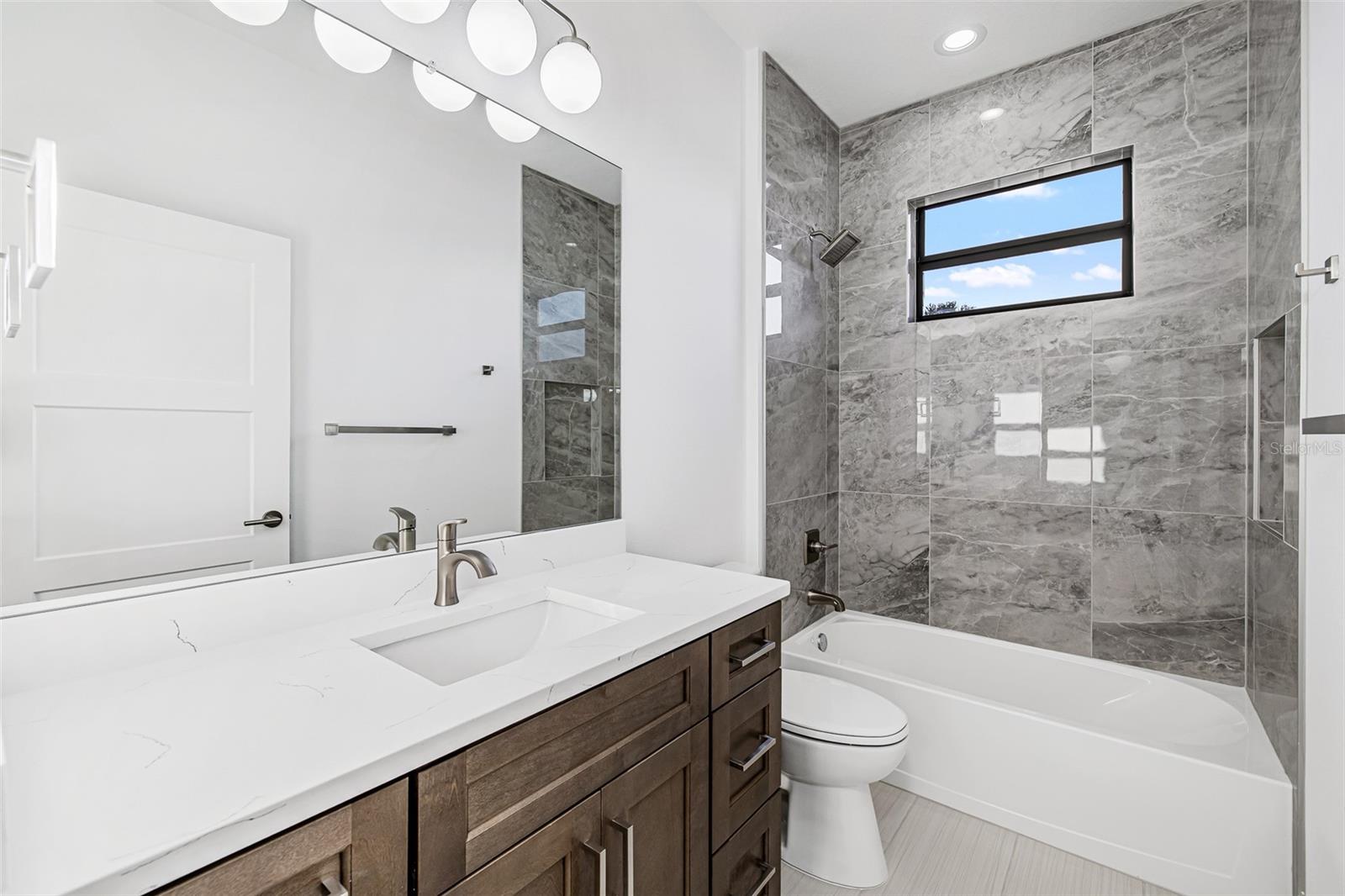 Image 19 of 41 For 41 Mark Twain Lane