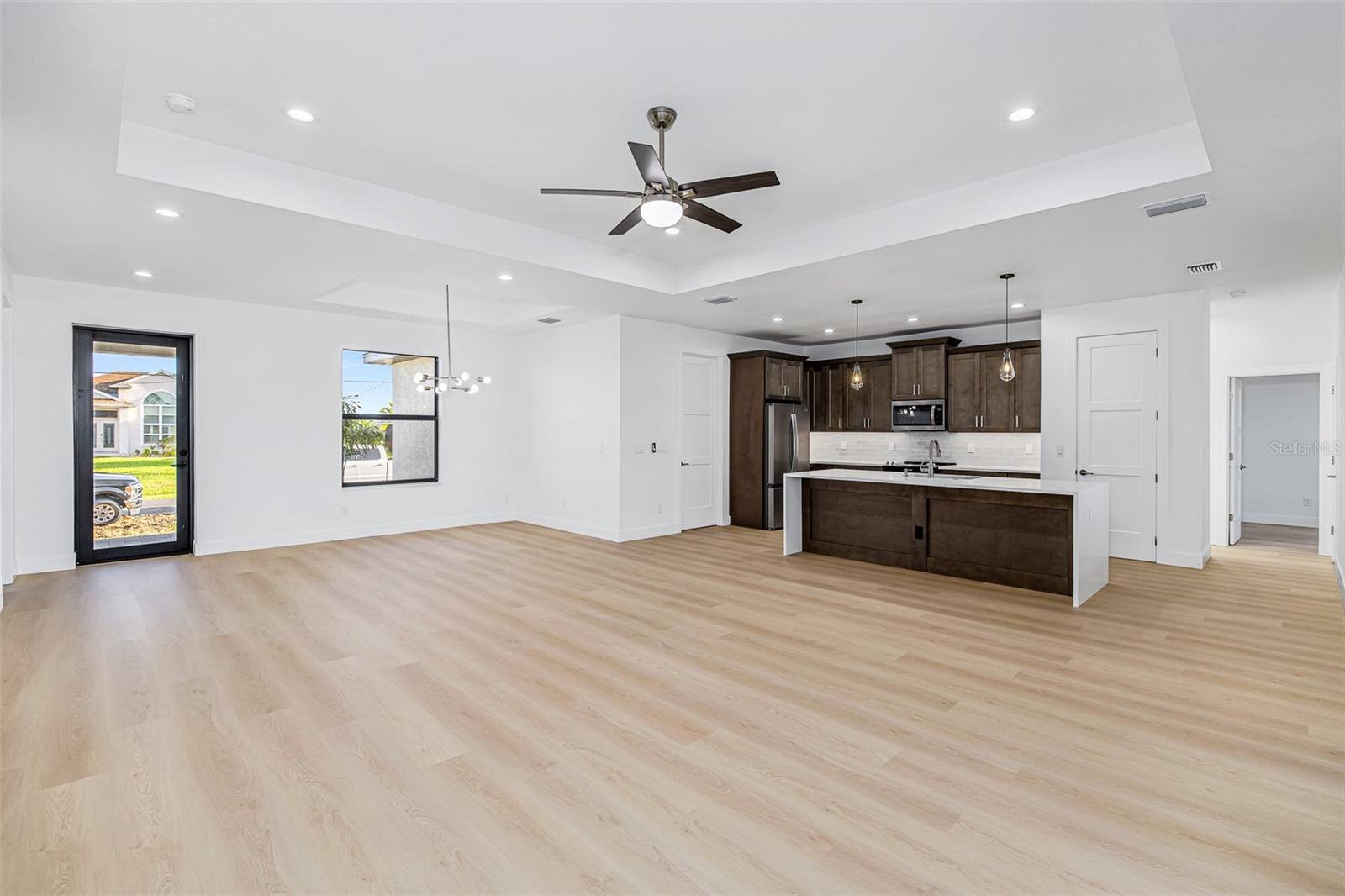 Image 30 of 41 For 41 Mark Twain Lane