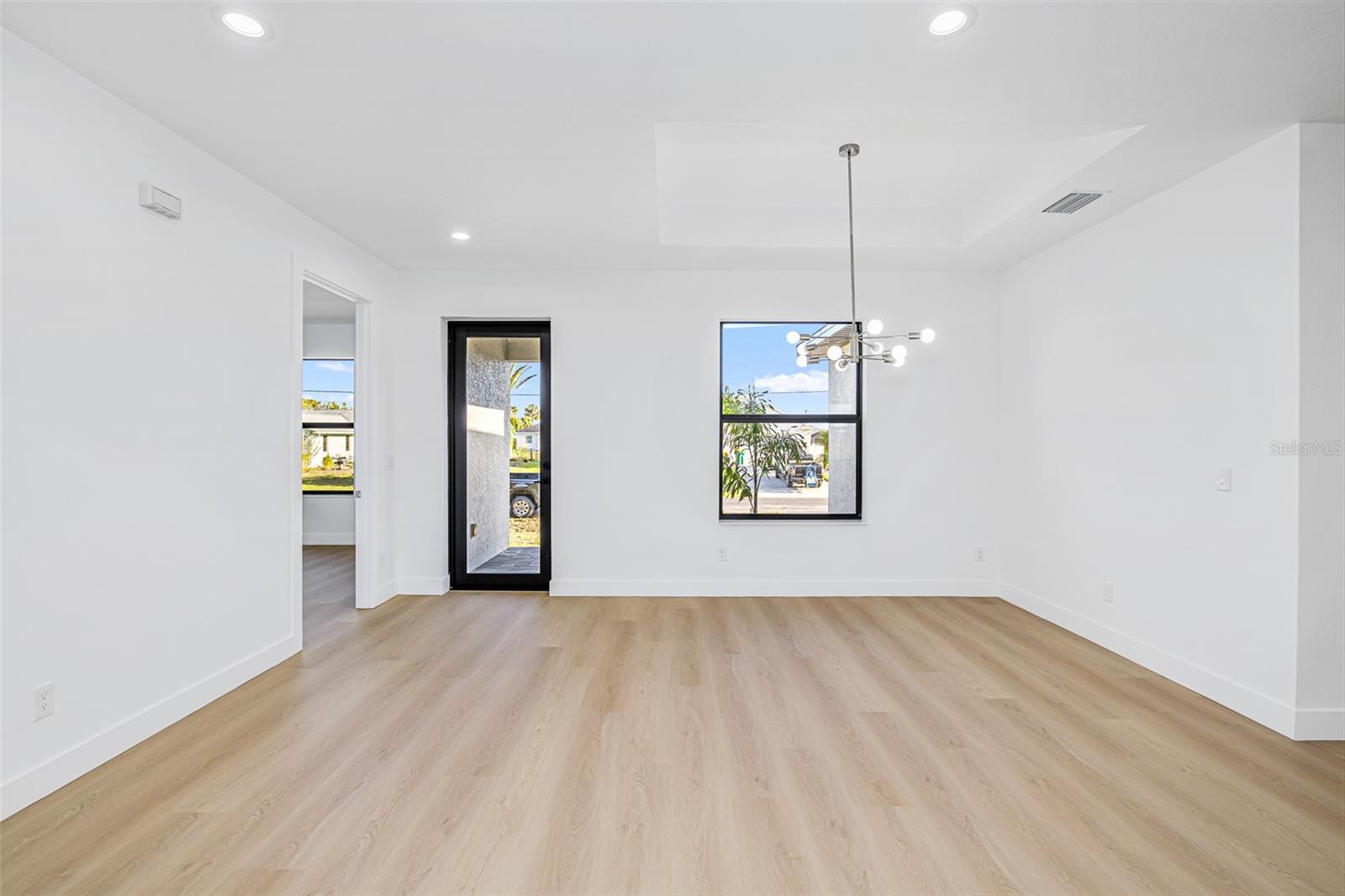 Image 34 of 41 For 41 Mark Twain Lane