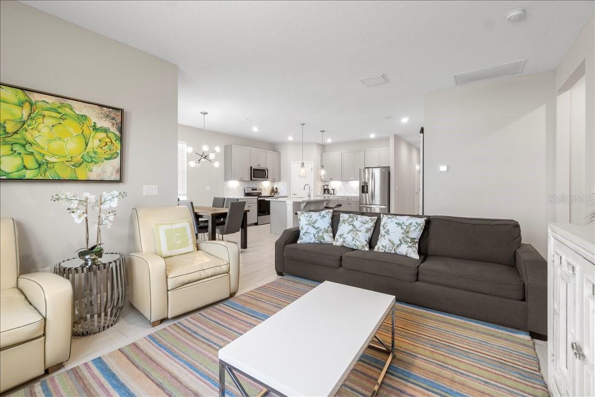 Image 17 of 36 For 188 Daylily Boulevard