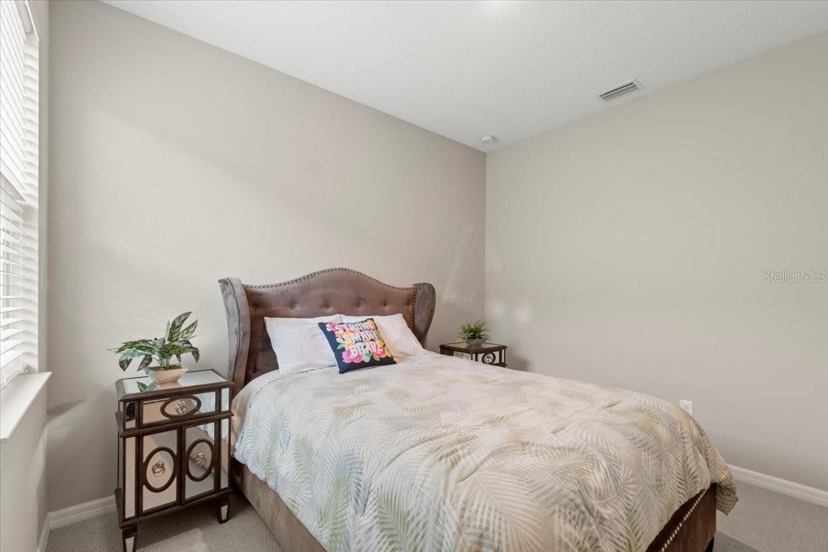 Image 24 of 36 For 188 Daylily Boulevard