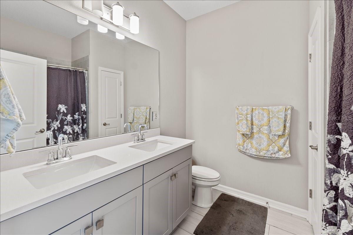 Image 28 of 36 For 188 Daylily Boulevard