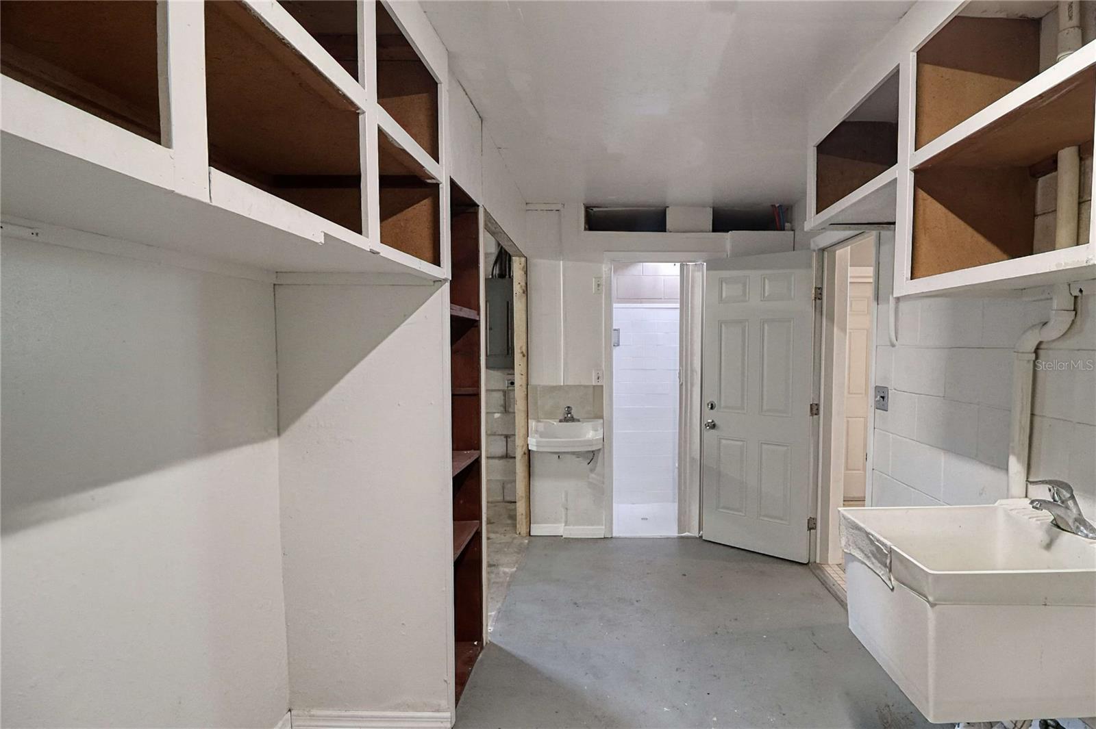 Image 28 of 33 For 8226 Krag Drive