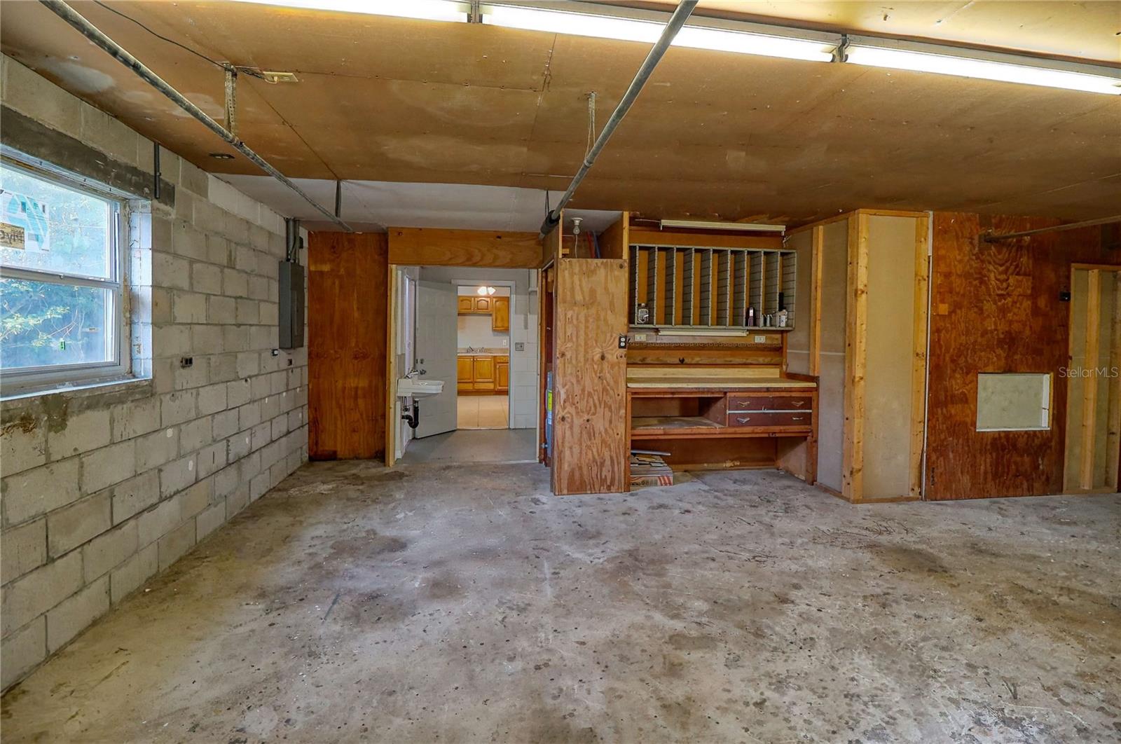 Image 29 of 33 For 8226 Krag Drive