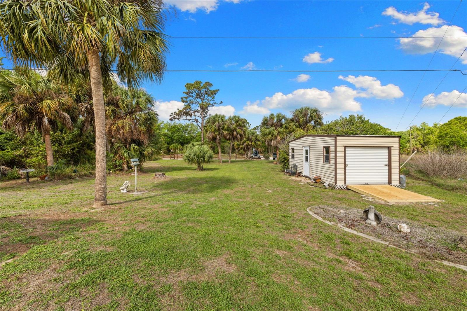 Listing photo id 30 for 4607 Atwater Drive