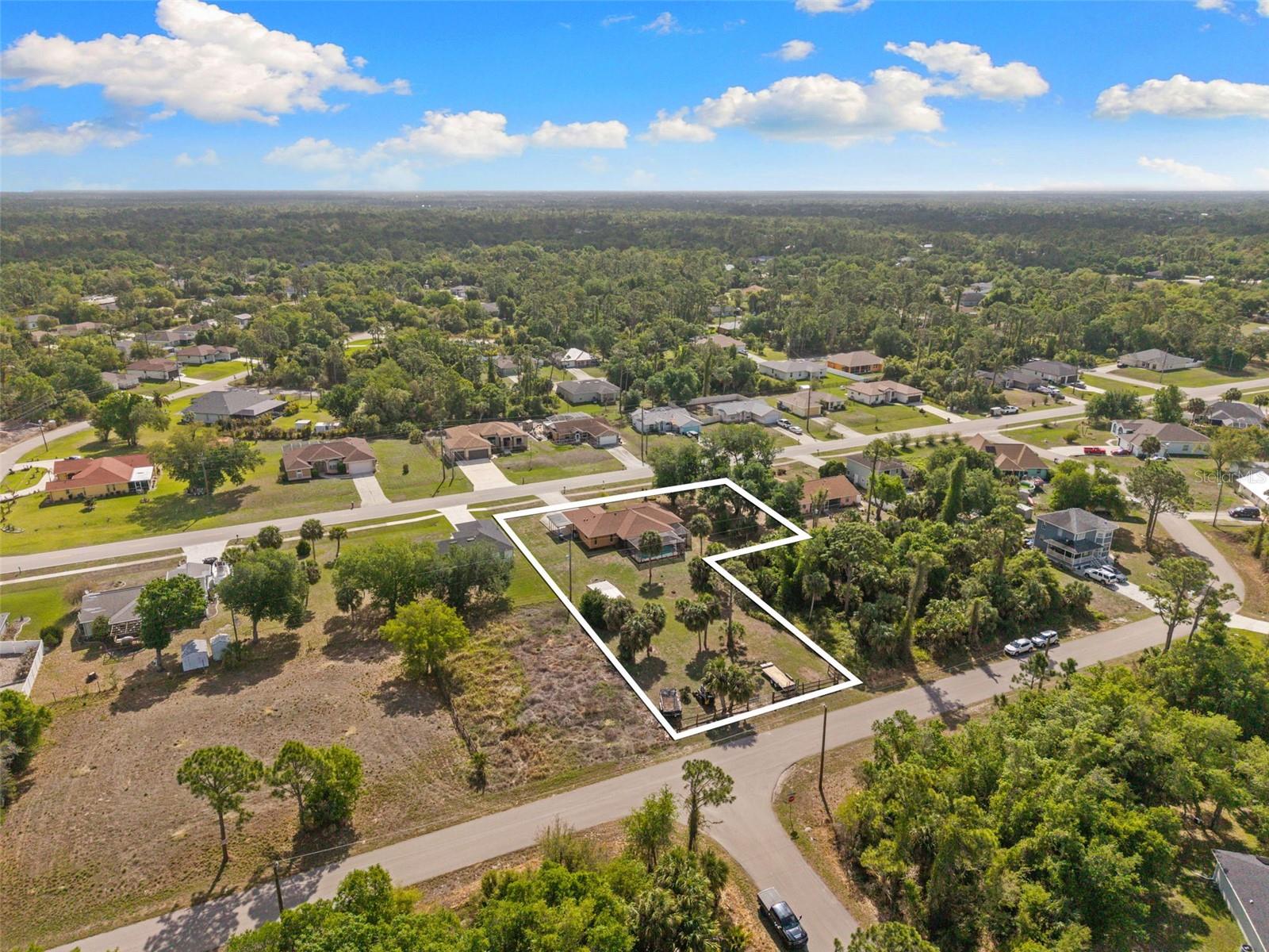 Listing photo id 39 for 4607 Atwater Drive