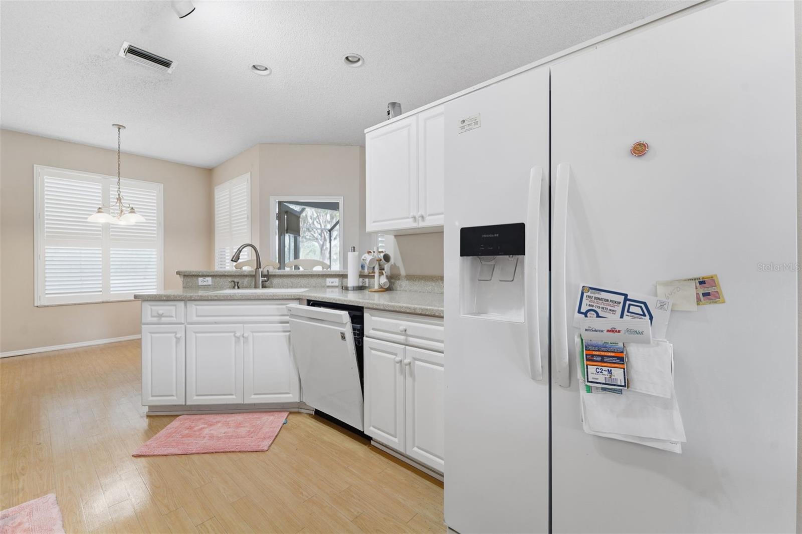 Image 13 of 41 For 9401 69th Avenue E