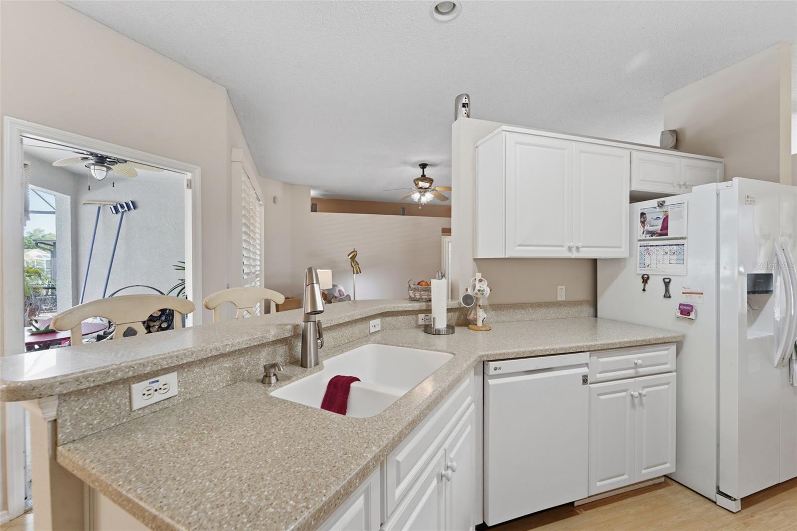 Image 15 of 41 For 9401 69th Avenue E