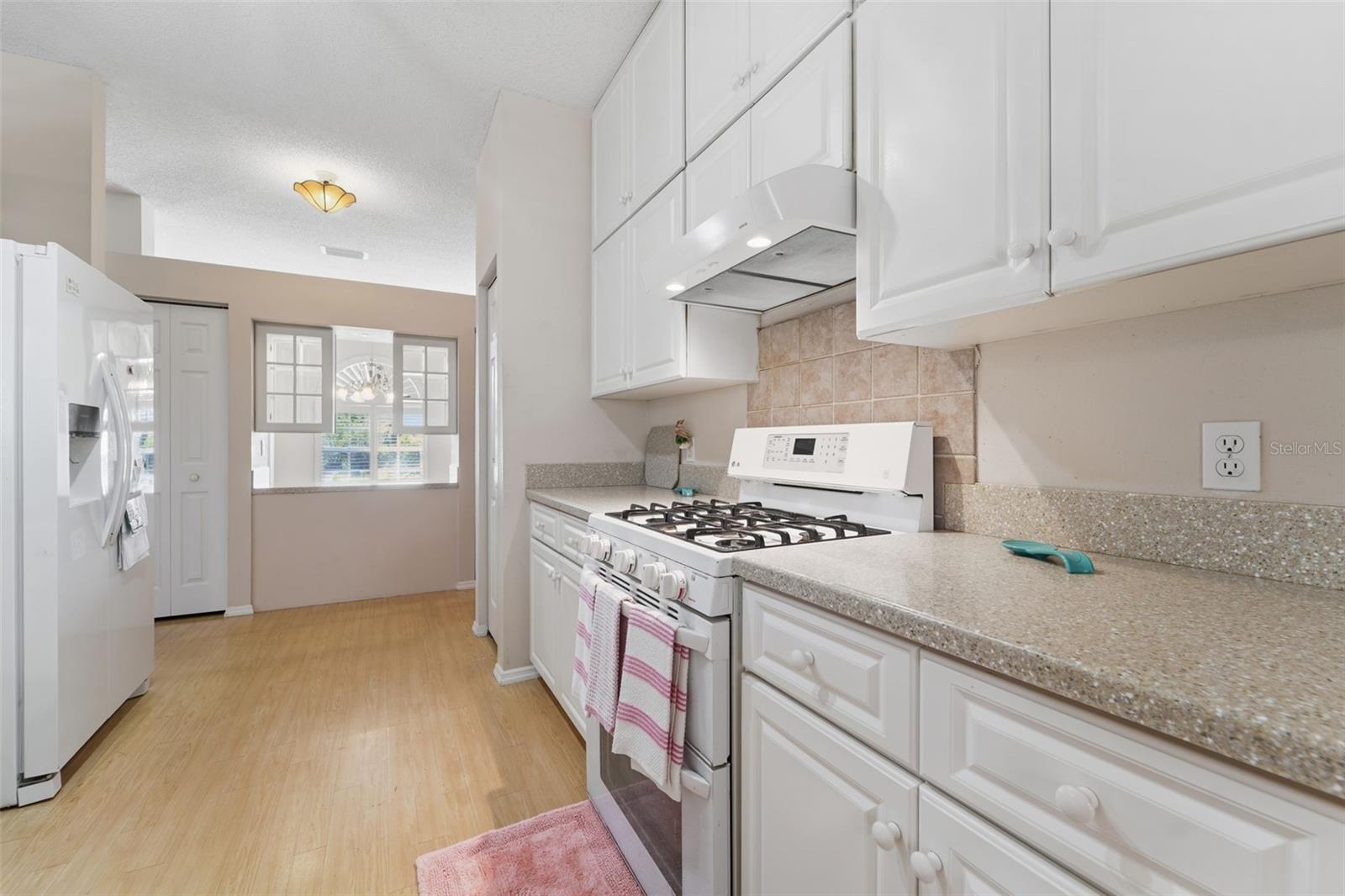 Image 16 of 41 For 9401 69th Avenue E