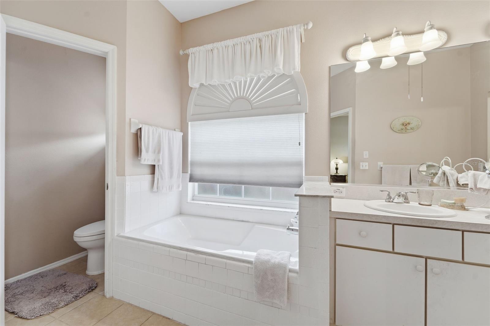 Image 25 of 41 For 9401 69th Avenue E