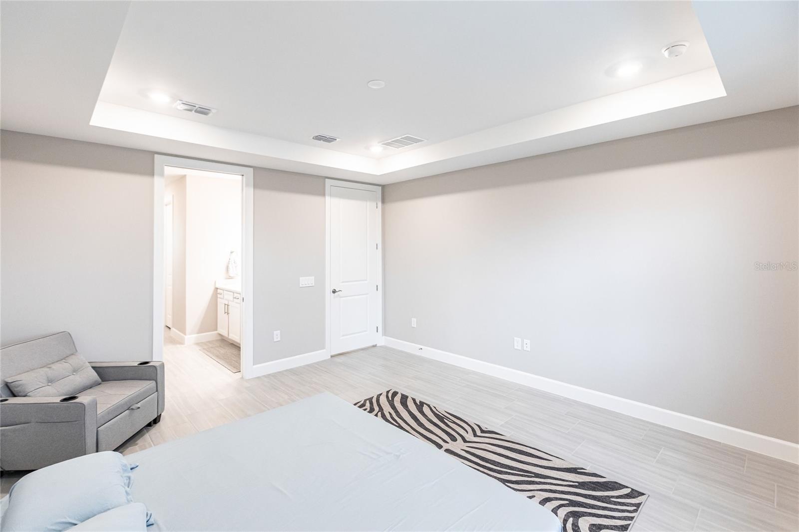 Image 22 of 44 For 5658 Silverside Pine Court