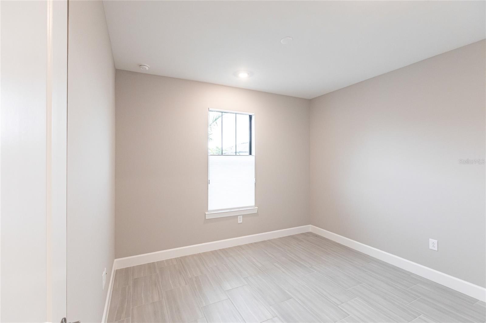 Image 28 of 44 For 5658 Silverside Pine Court